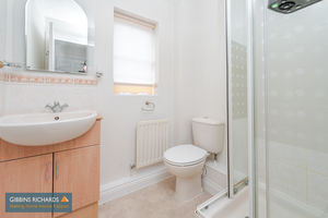 En-Suite- click for photo gallery